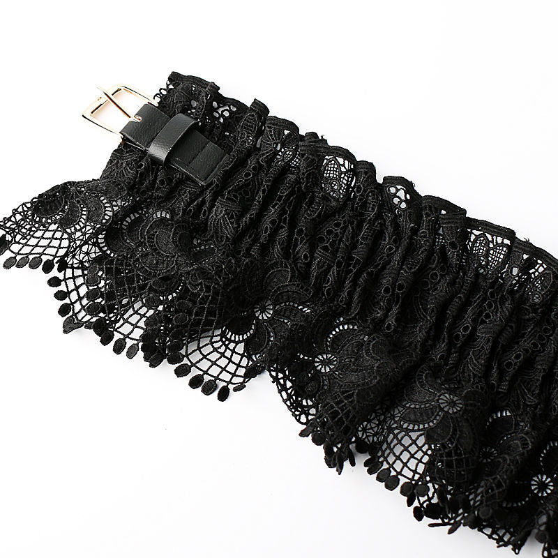 Women’s Wide Lace Waist Belt with Elastic Back Design