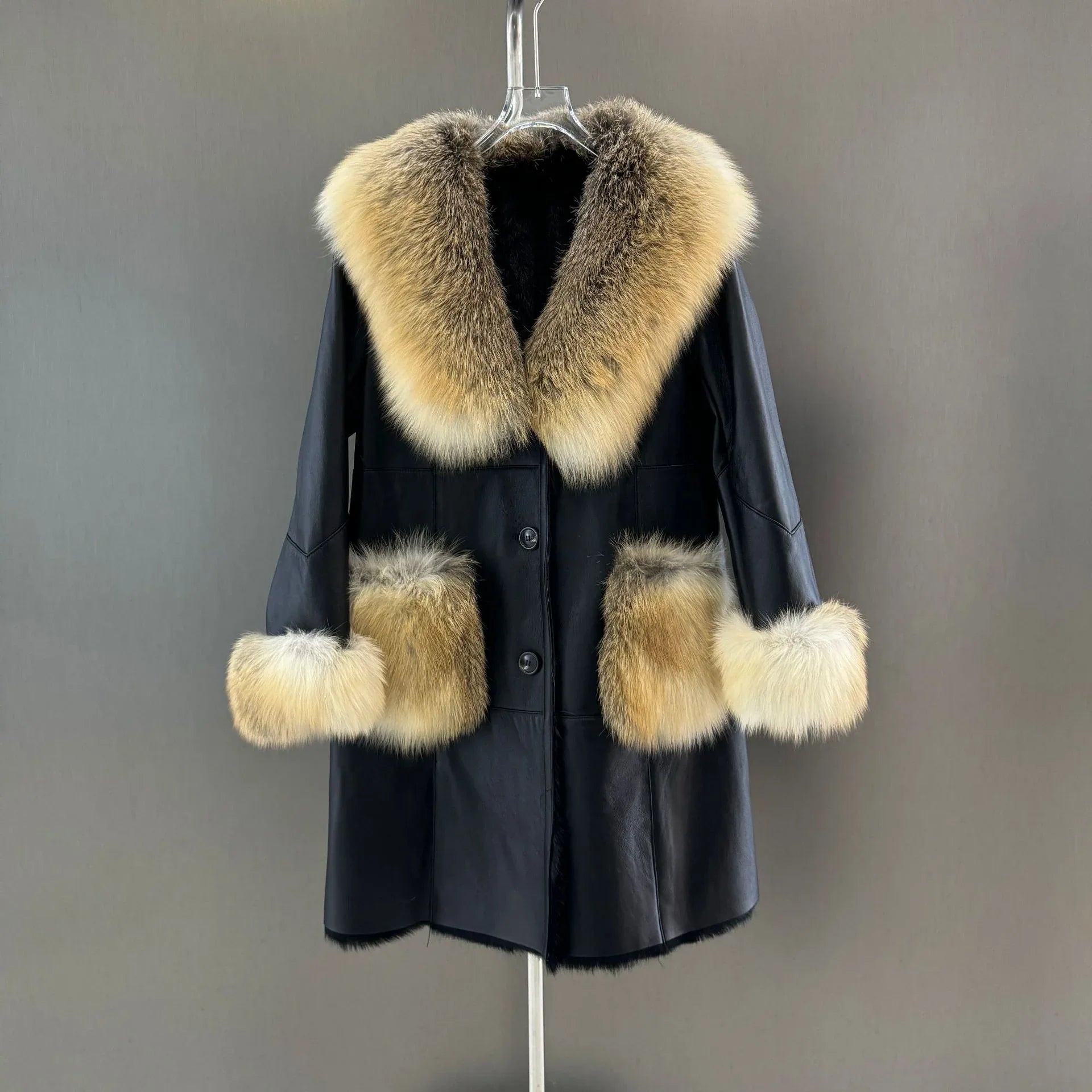 Women’s Sheepskin Leather Coat with Fox Fur Collar And Sleeves
