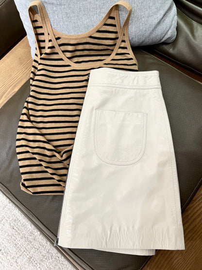 Women Off White Leather Mini Skirt With Zip Front