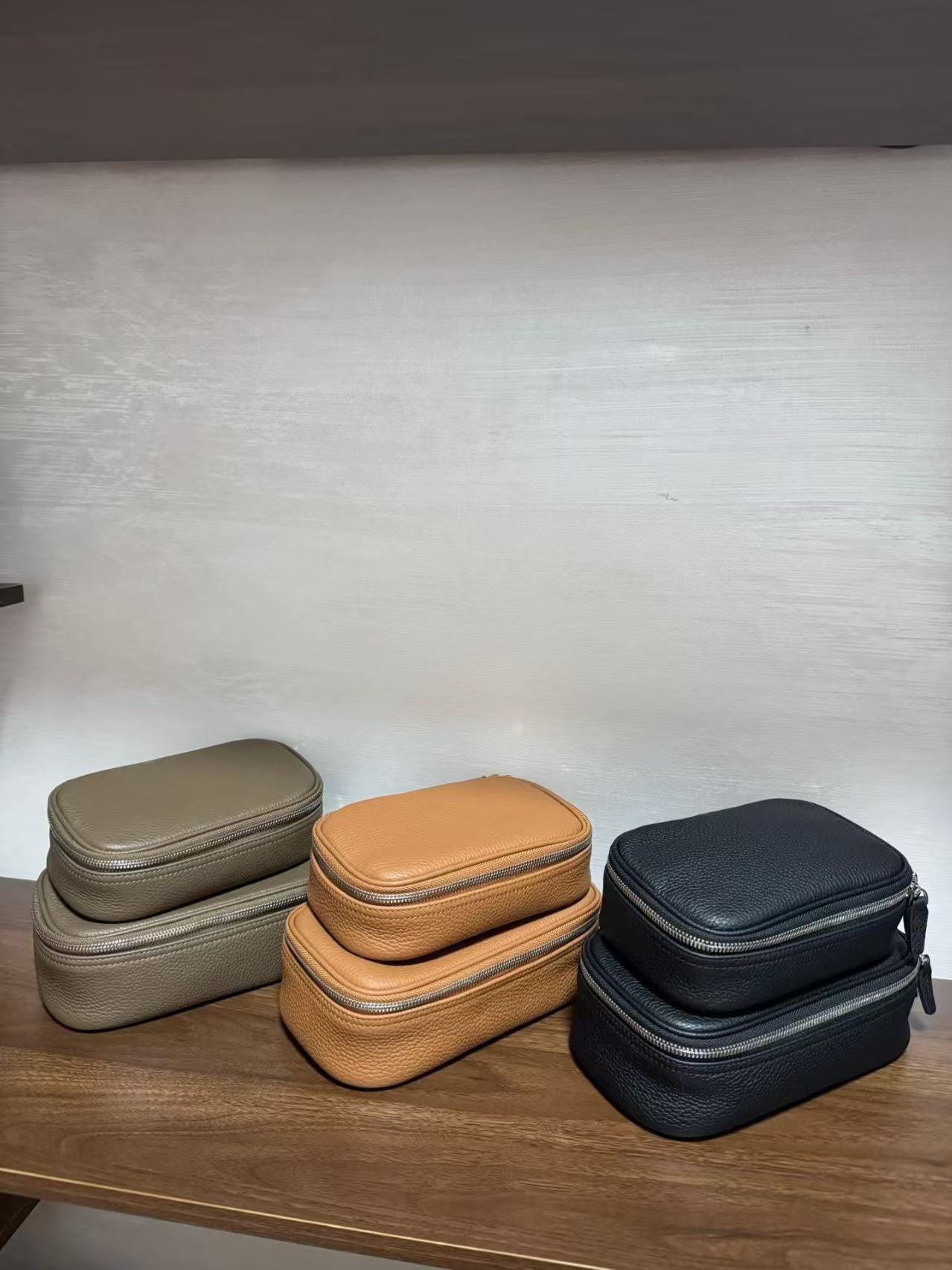 Genuine Leather Women Toiletry Bag Organizer Case