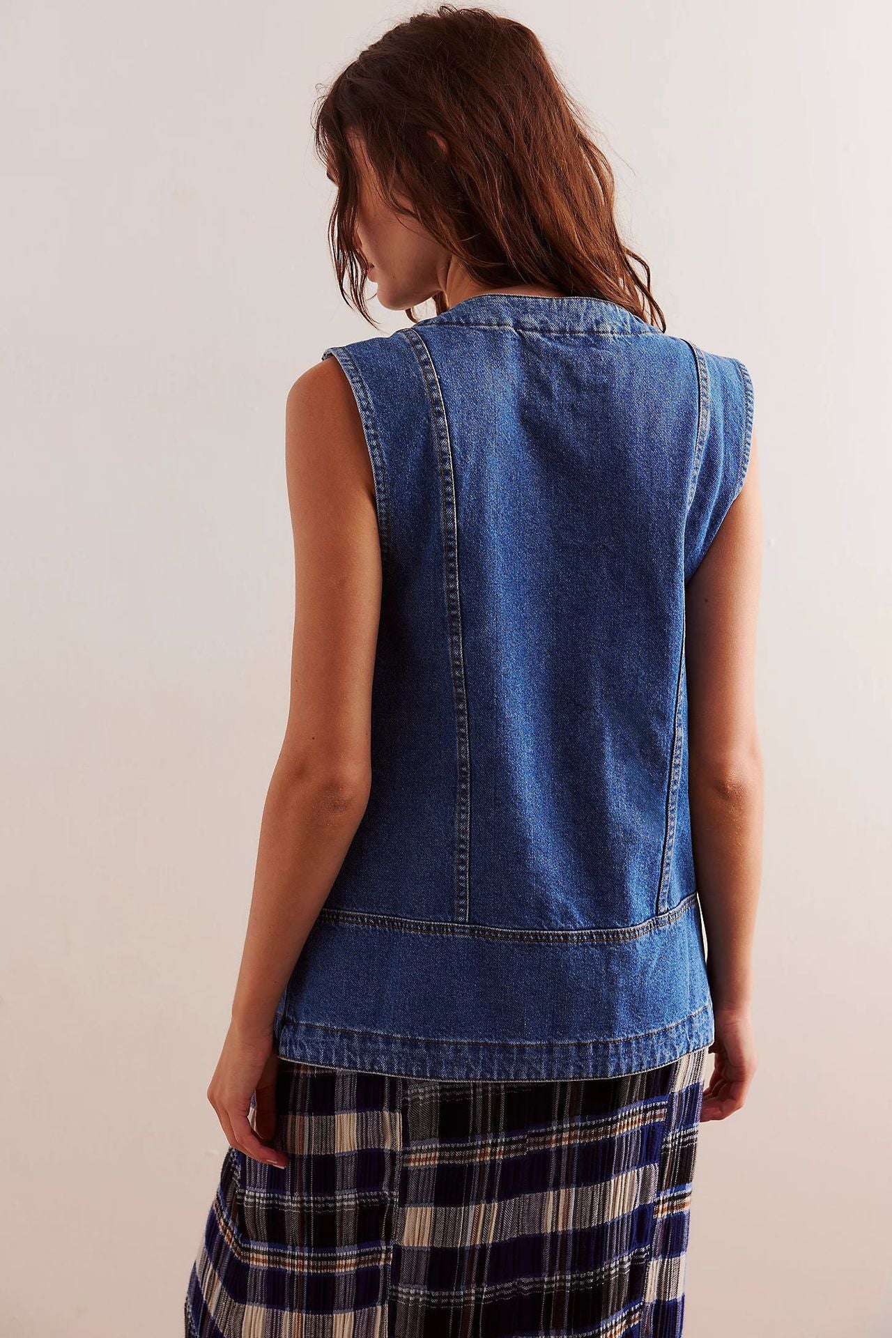 Women’s Sleeveless Denim Vest for Western Concert Looks