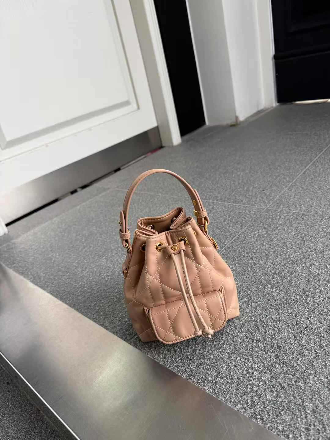 Small Quilted Leather Bucket Shoulder Bag for Women