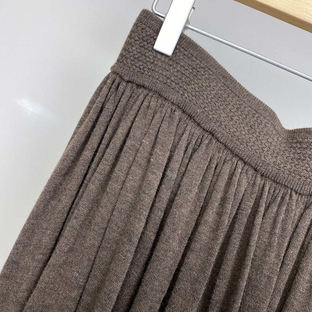 Women Wool Knit Midi Skirt Brown Elastic Waist Pleated Wool Skirt