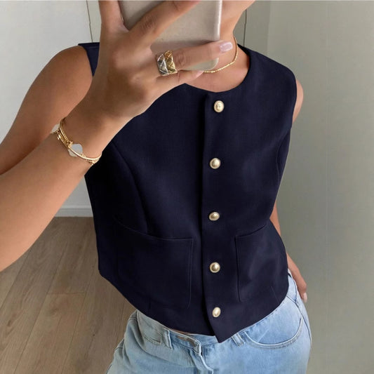 fitted sleeveless vests for women