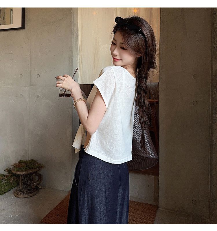 round neck t shirts for women with waist knot