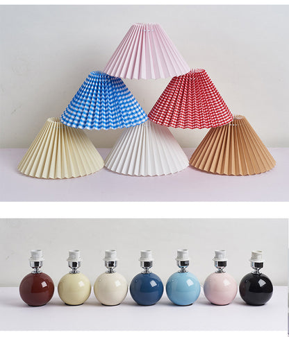 Nordic ceramic pleated bedside table lamp