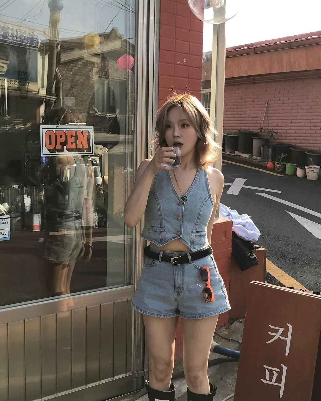 women sleeveless denim cropped vest casual