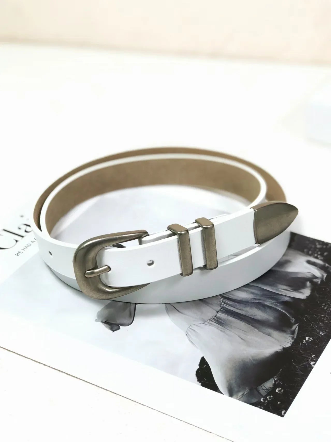 Retro silver buckle cowhide women leather belt
