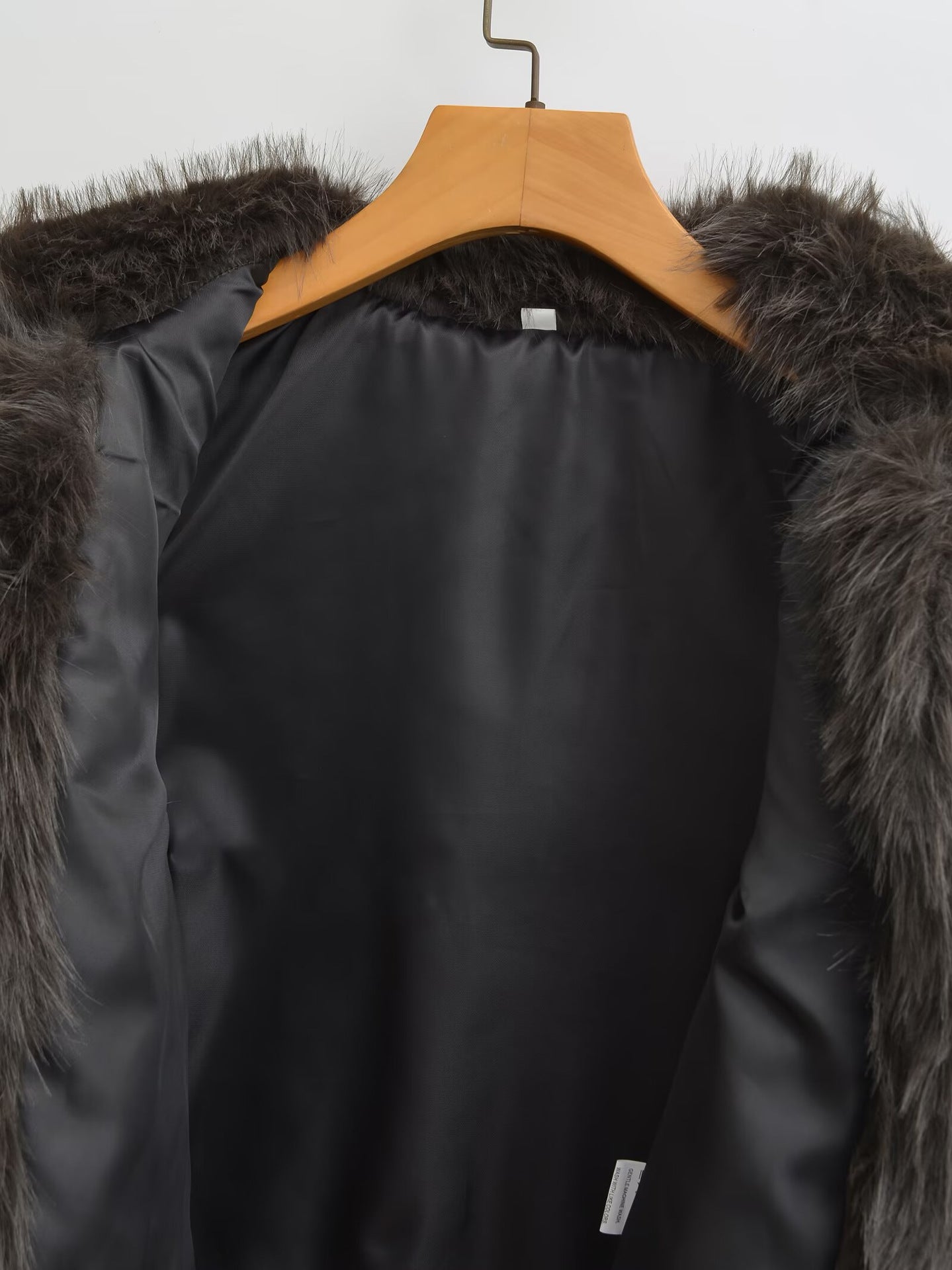 Women faux fur stand collar zipper vest