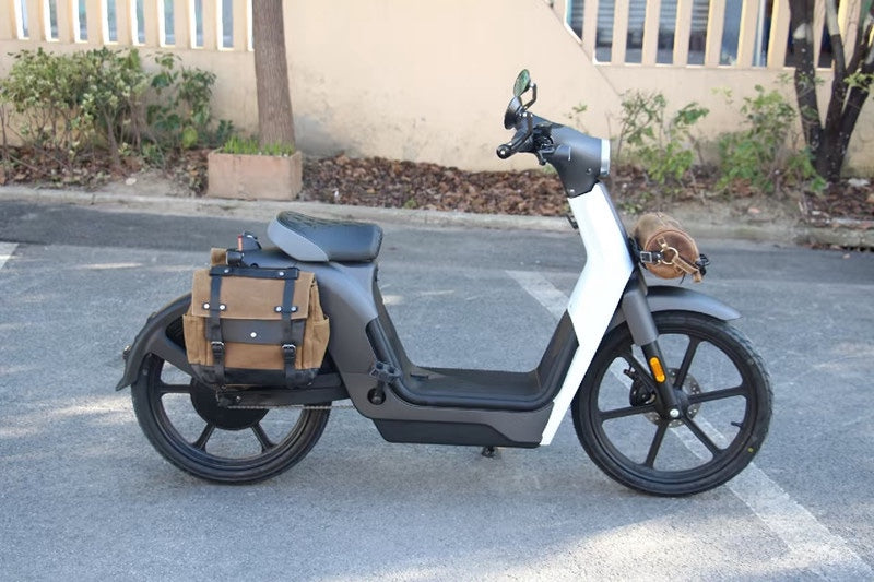 Motorcycle Pannier Bag in Waxed Canvas with Genuine Leather Trim