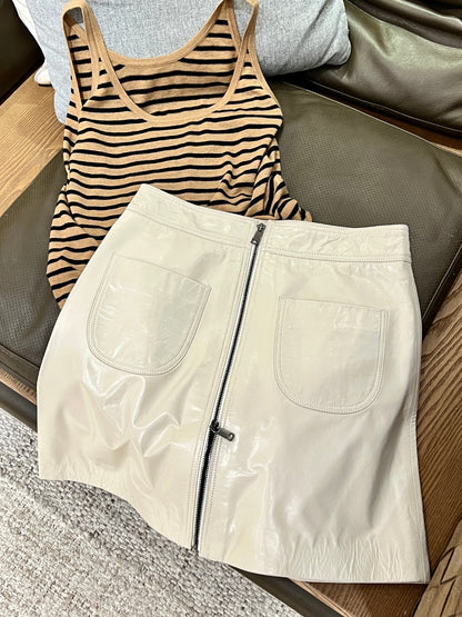 Women Off White Leather Mini Skirt With Zip Front