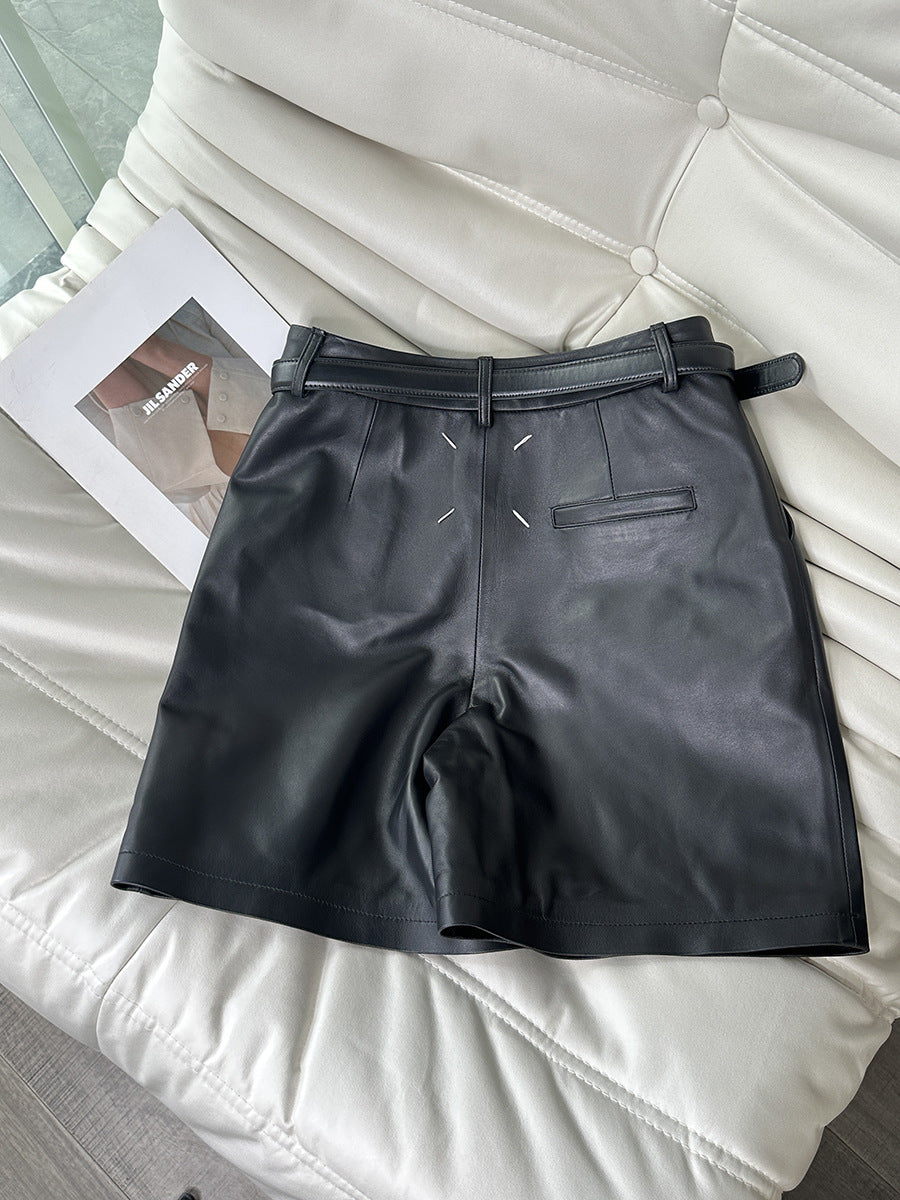 High waisted sheepskin leather bermuda shorts