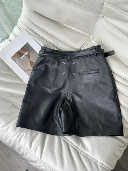 High waisted sheepskin leather bermuda shorts