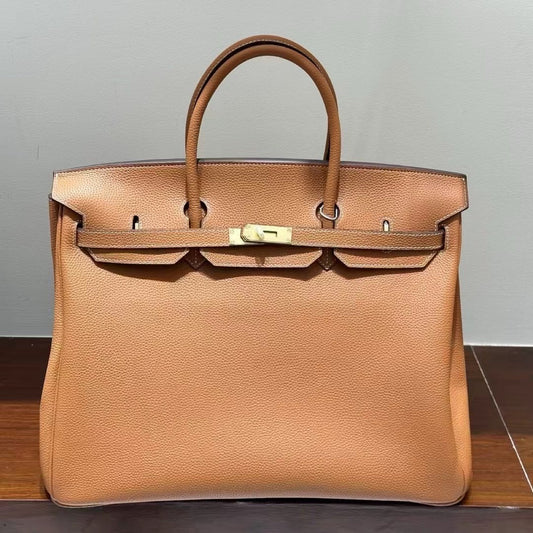 Leather Shoulder Bag for Women with Lychee Pattern