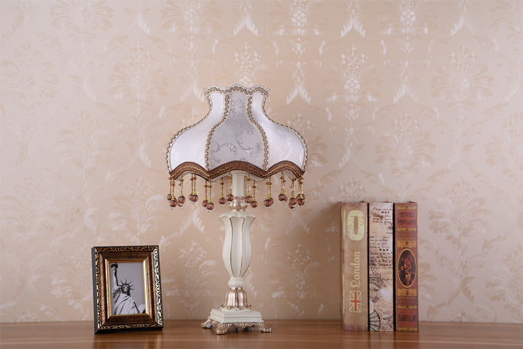 European fabric princess bedside table lamp