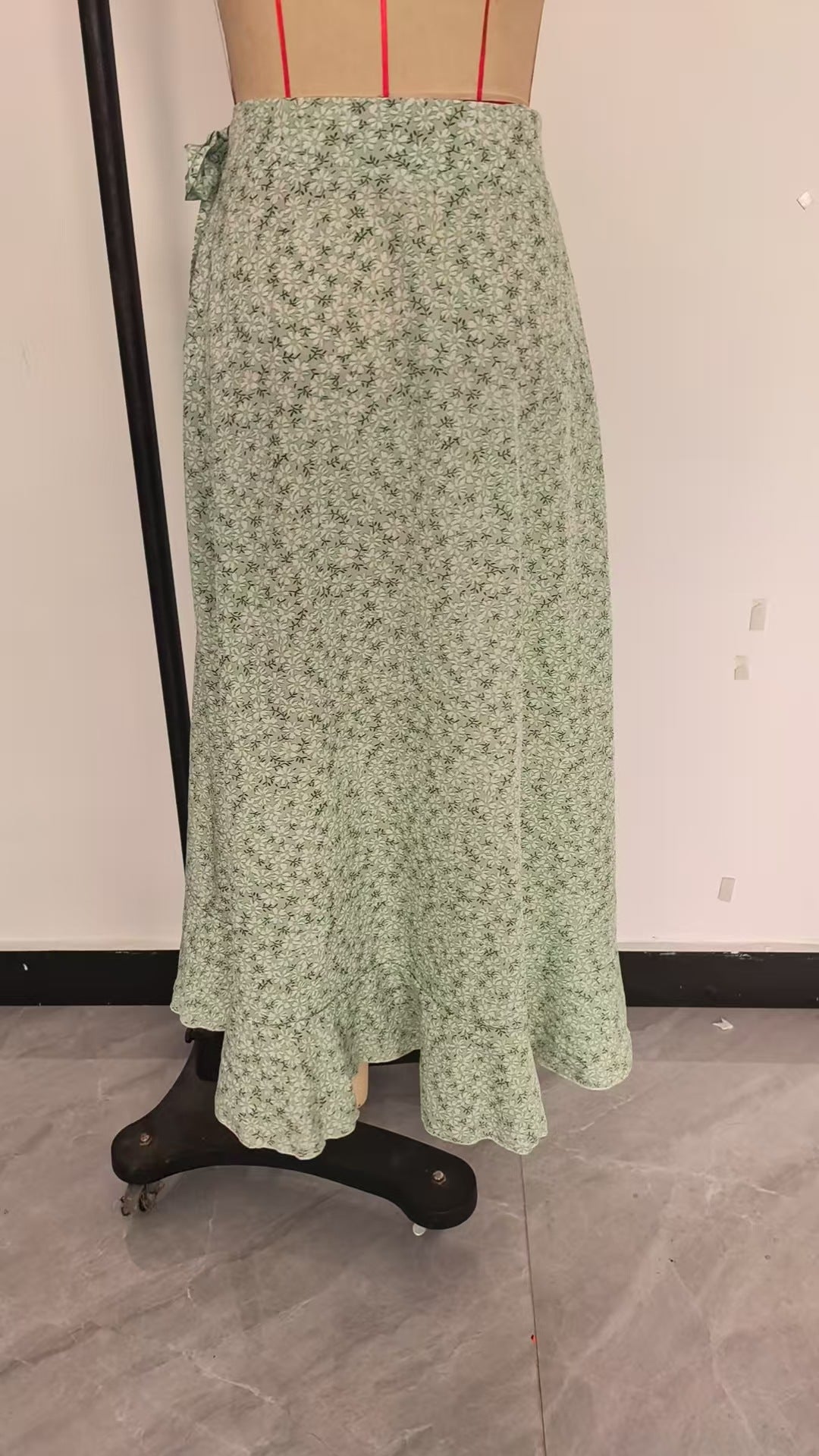 side wrap maxi skirt summer beach outfit