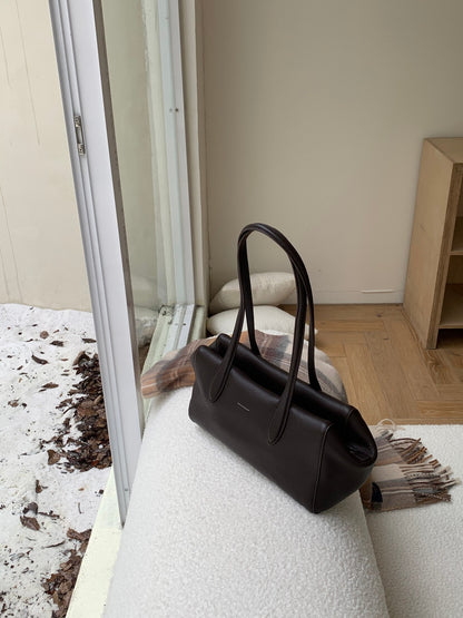 Top-grain cowhide Boston shoulder baguette bag