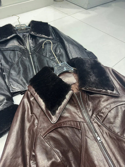 Genuine waxed sheepskin leather jacket with fur