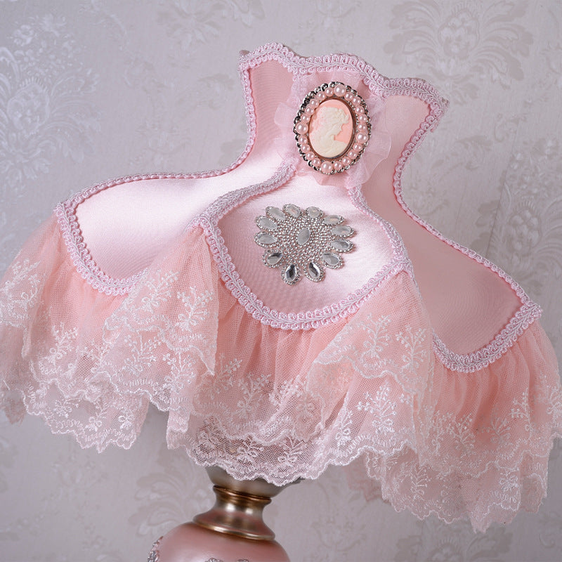 Pastoral pink lace bedside table lamp
