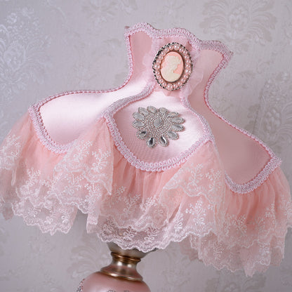 Pastoral pink lace bedside table lamp