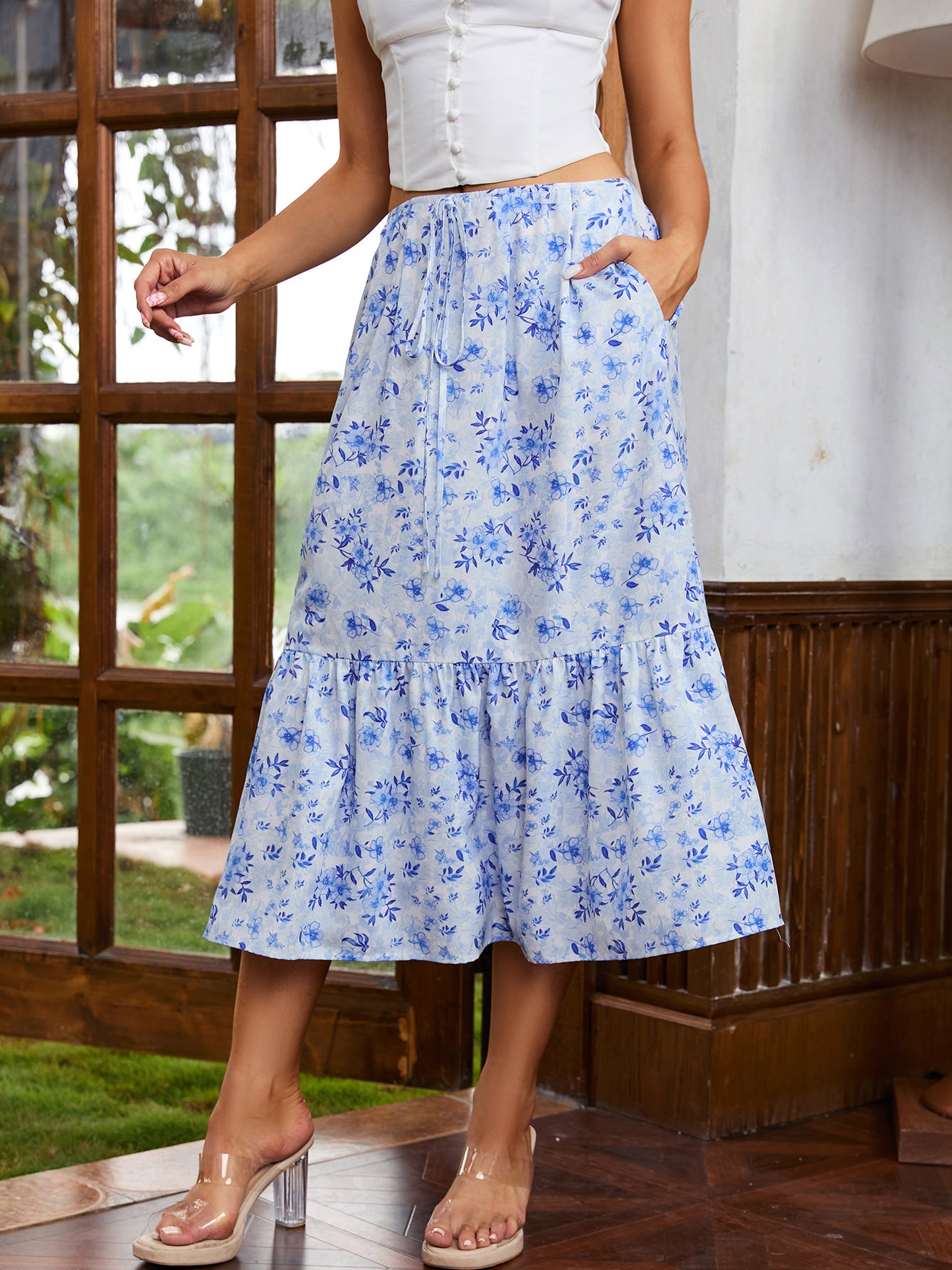 Drawstring waist skirt with blue floral print