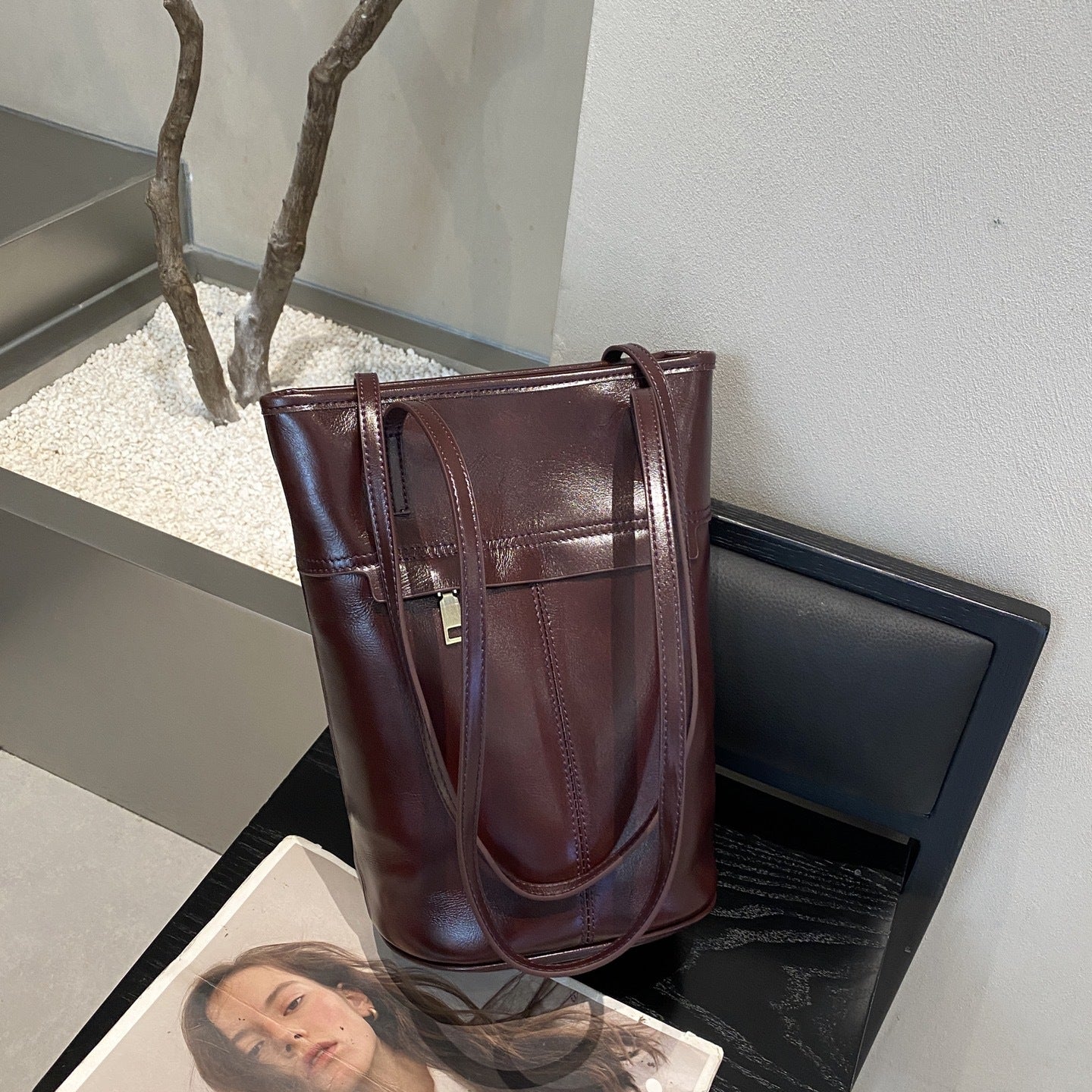 Women’s Leather Shoulder Bucket Purse