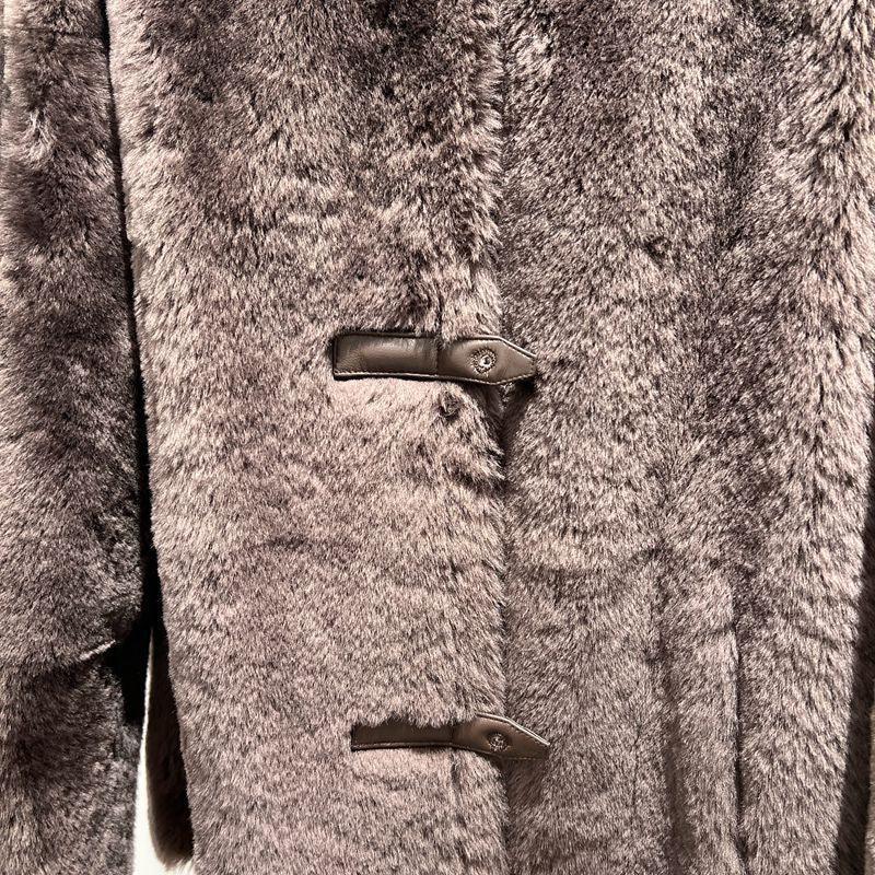 Women Leather Real Fur Coat Short Shearling Round Neck Jacket