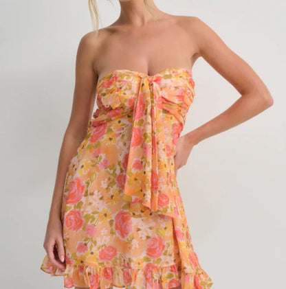 Cute short skirt dress with floral strapless shape