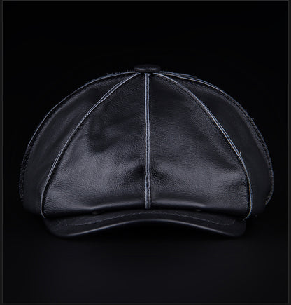 Leather Gatsby cap with brass closure