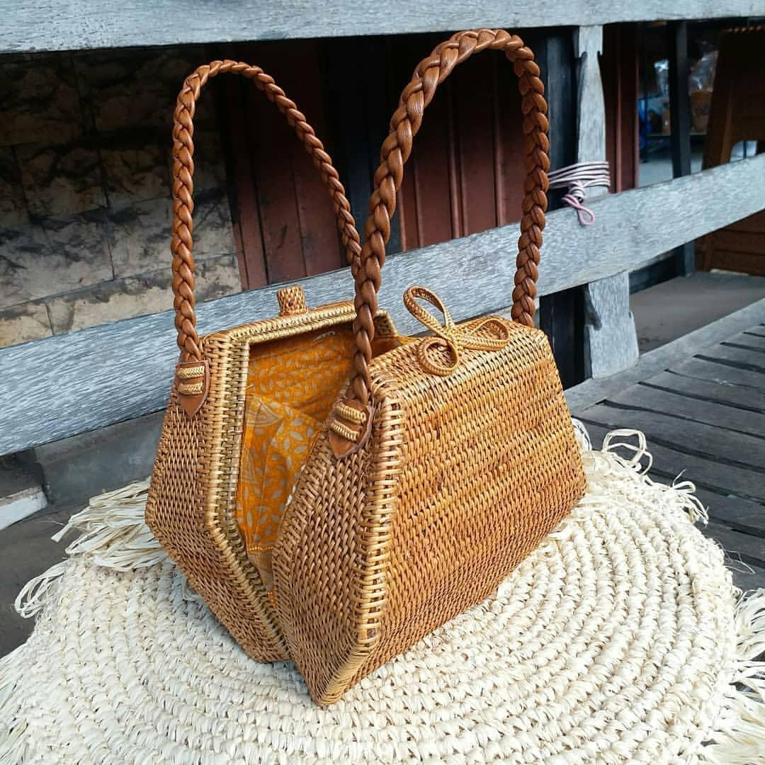 Rattan Handbag with Braided Handles for Summer Resort Style