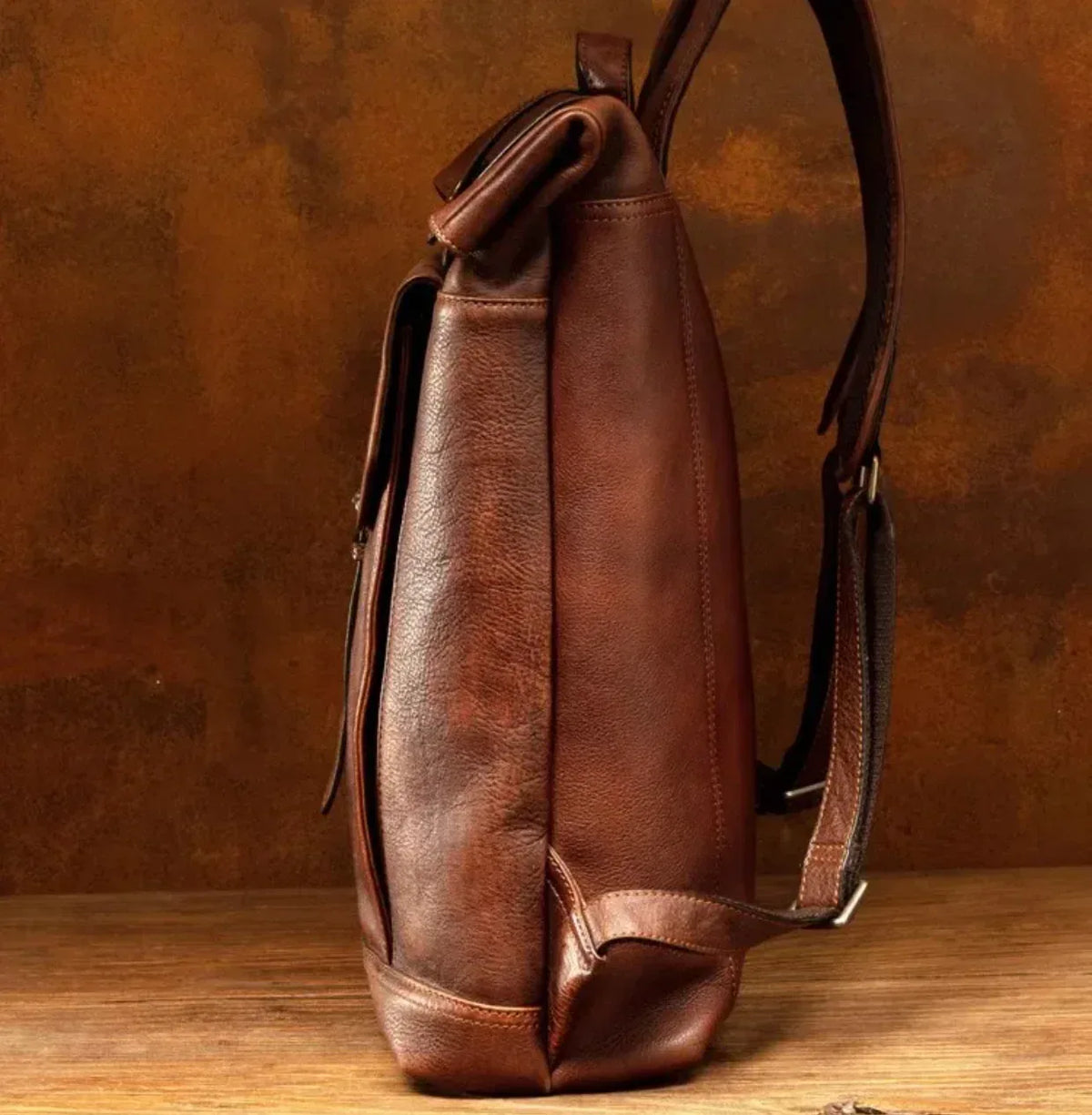 Men’s Retro Leather Laptop Travel Rucksack