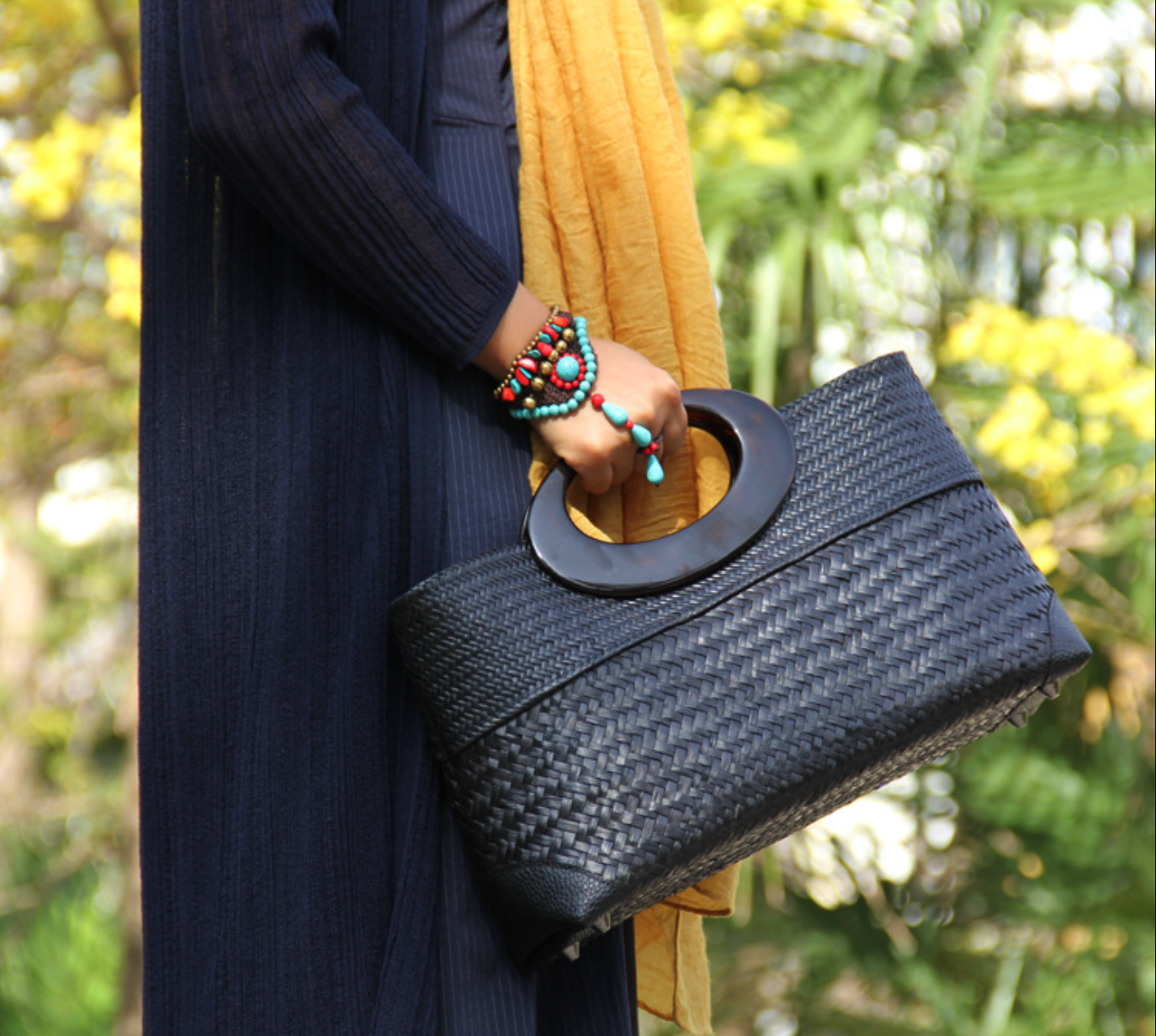 Black Woven Straw Handbag Summer Beach Tote