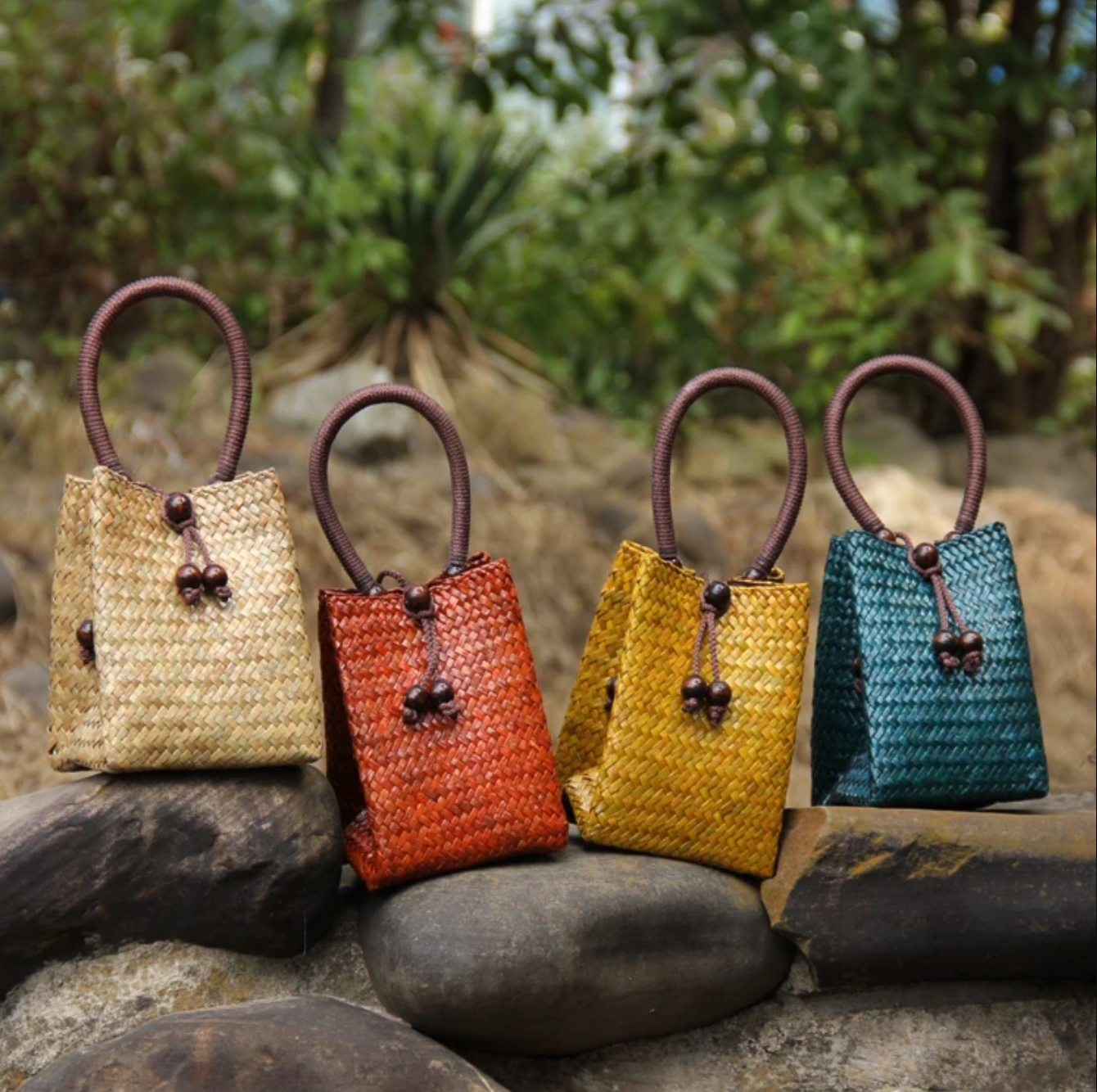 Woven Tote Handbag Beach Bag Mini Rattan Bucket Bag