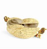 Conch Shell Straw Shoulder Bag with Acrylic Chain