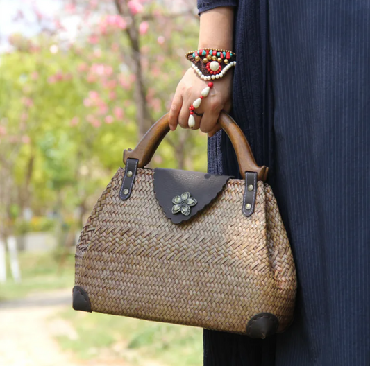Vintage Wooden Handle Woven Straw Handbag