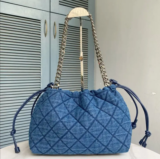 Leather Shoulder Bag Women’s Drawstring Handbag Quilted