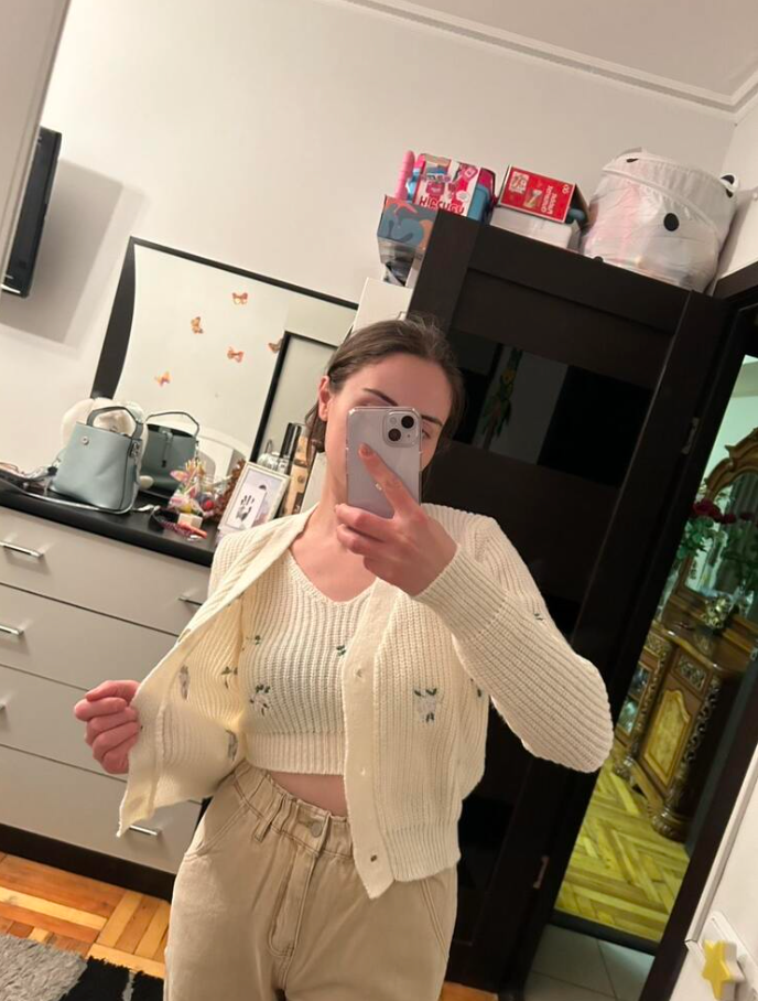 Women’s Knitted Cardigan and Crop Top Set with Embroidery