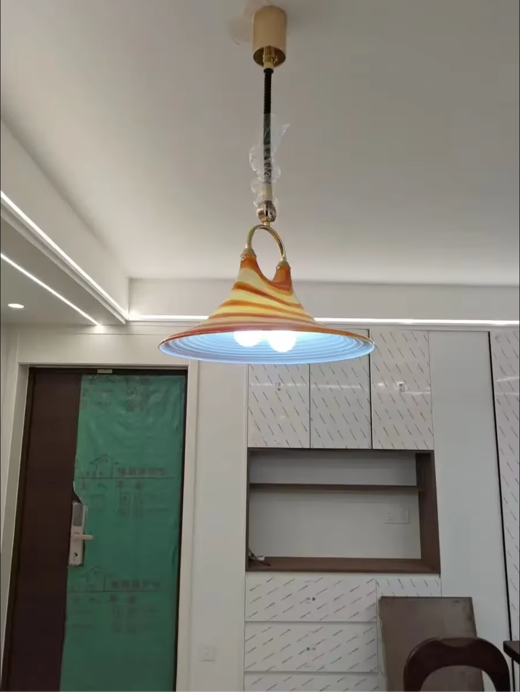 Retro Horn Pendant Light Adjustable Plexiglass Ceiling Chandelier