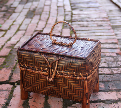 Retro Bamboo Woven Women’s Handbag Vacation Box