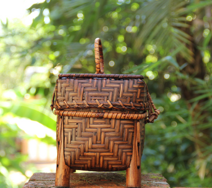 Retro Bamboo Woven Women’s Handbag Vacation Box