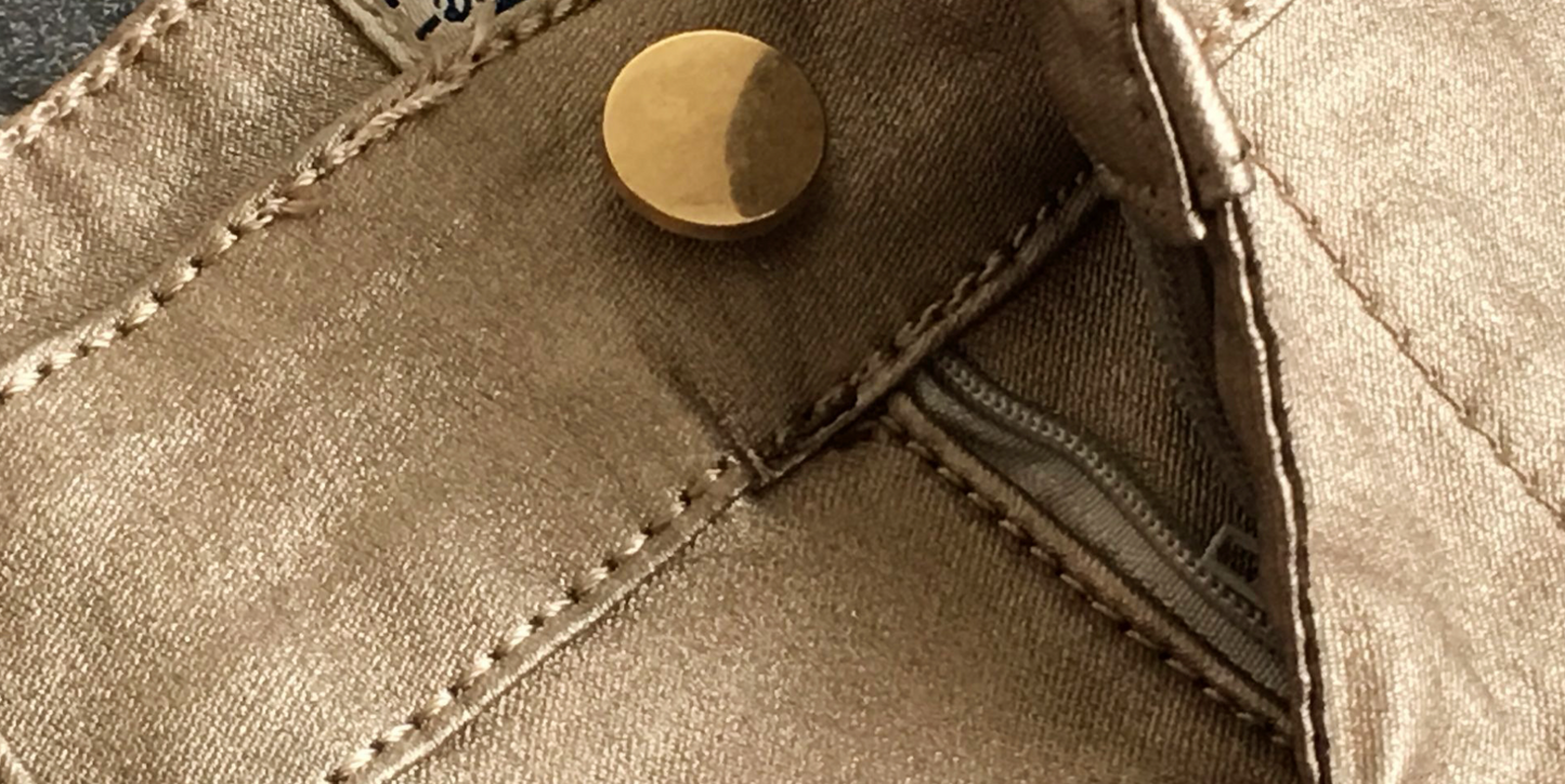 Gold shorts with low rise metallic faux leather fit