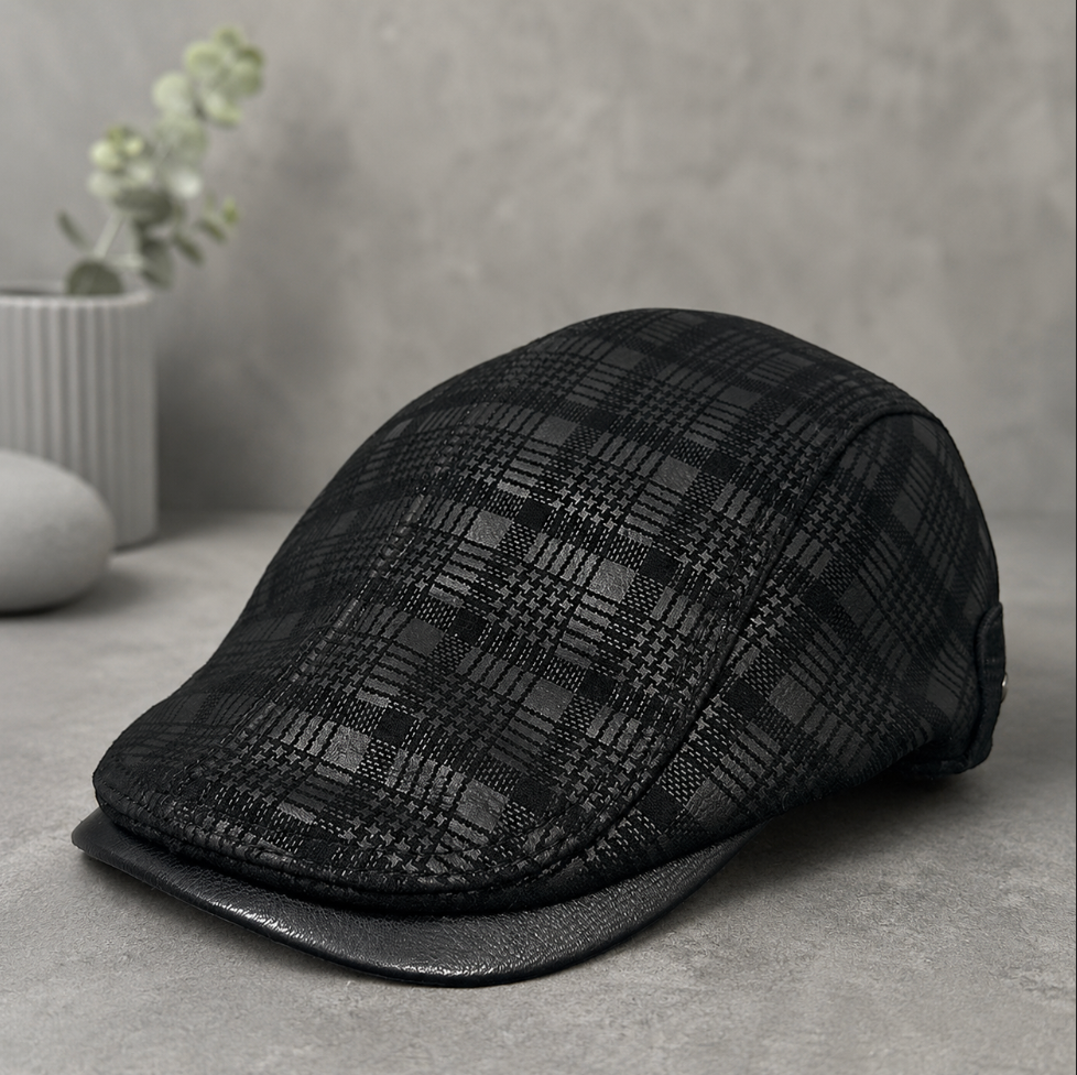 Genuine Leather Duckbill Cap in Printed Suede Sheepskin Black L