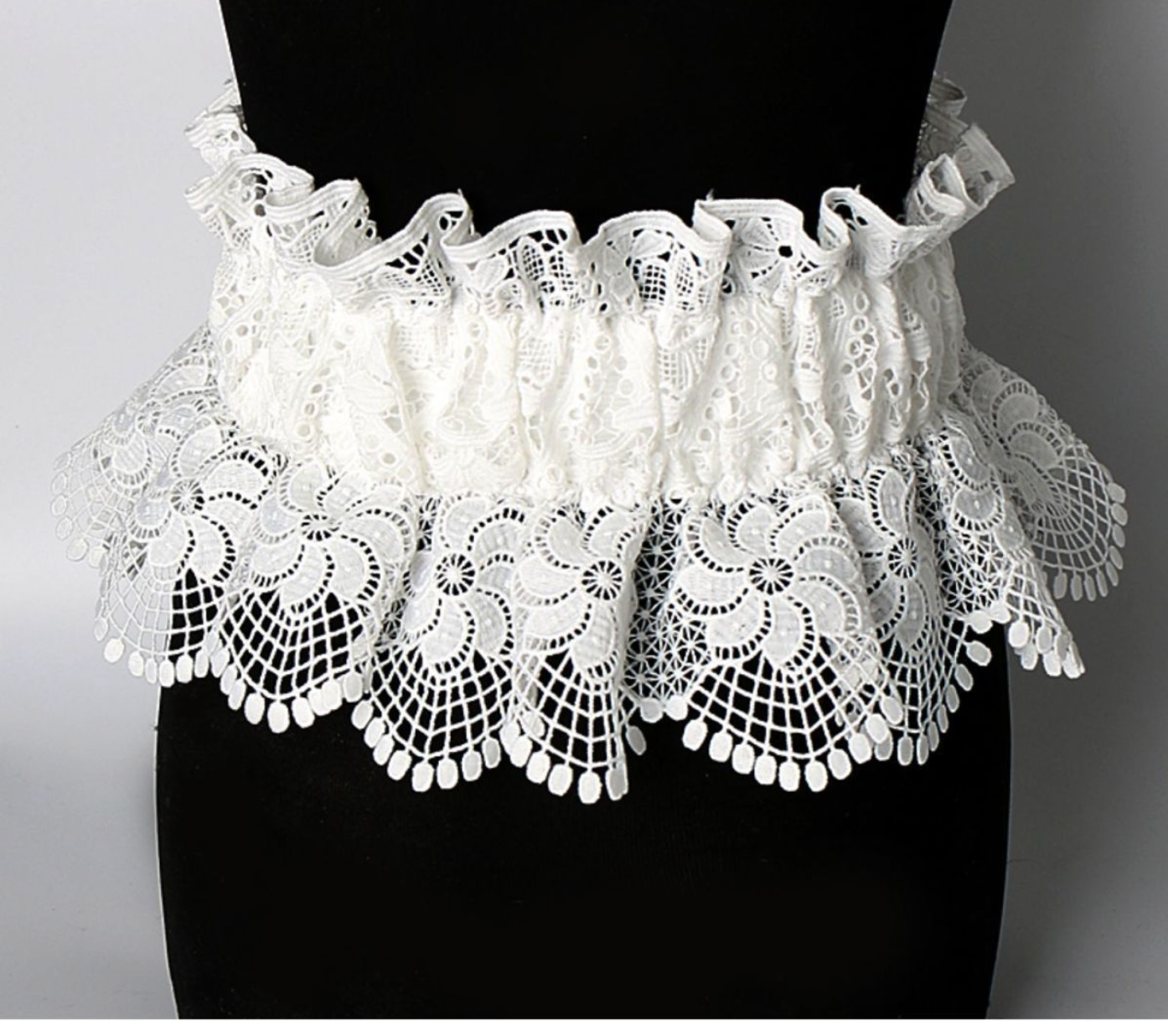 Women’s Wide Lace Waist Belt with Elastic Back Design