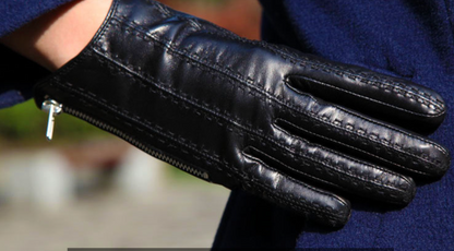 Women’s Leather Gloves in Black Sheepskin with Fleece Lining and Side Zipper