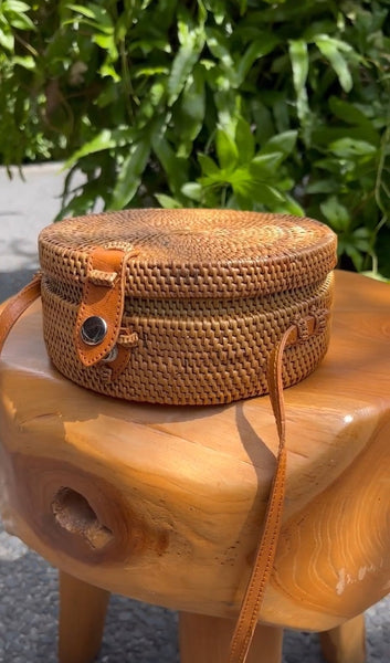 Handwoven Round Rattan Bag for Women Bali Ata Straw Bags Adjustable  Shoulder Leather Straps 20cm: Handbags: Amazon.com