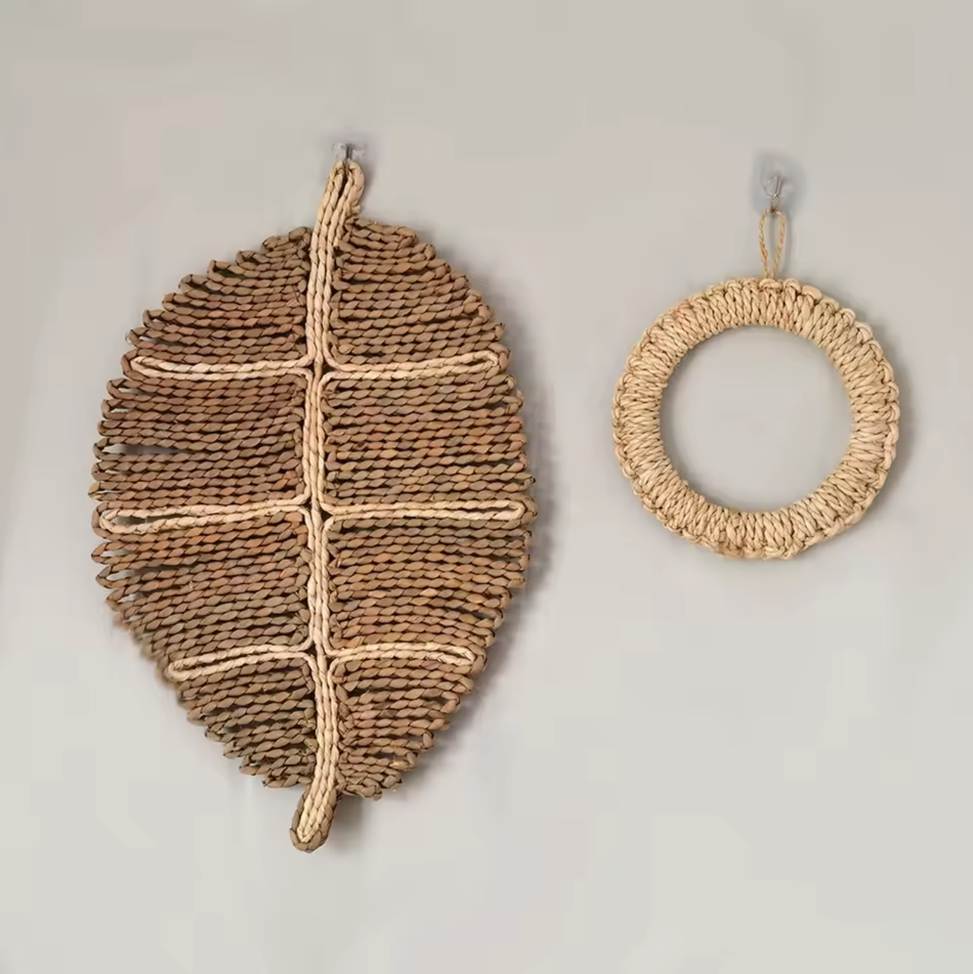 Round Woven Raffia Wall Decor Natural Straw Wall Hanging