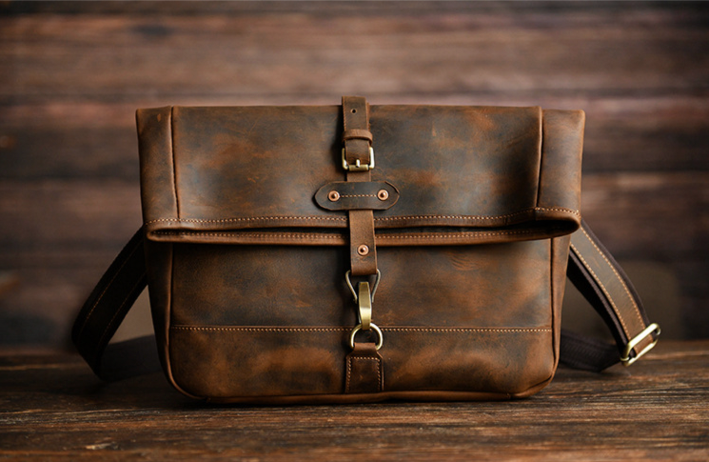 Men’s Crazy Horse Cowhide Leather Motorcycle Messenger Bag