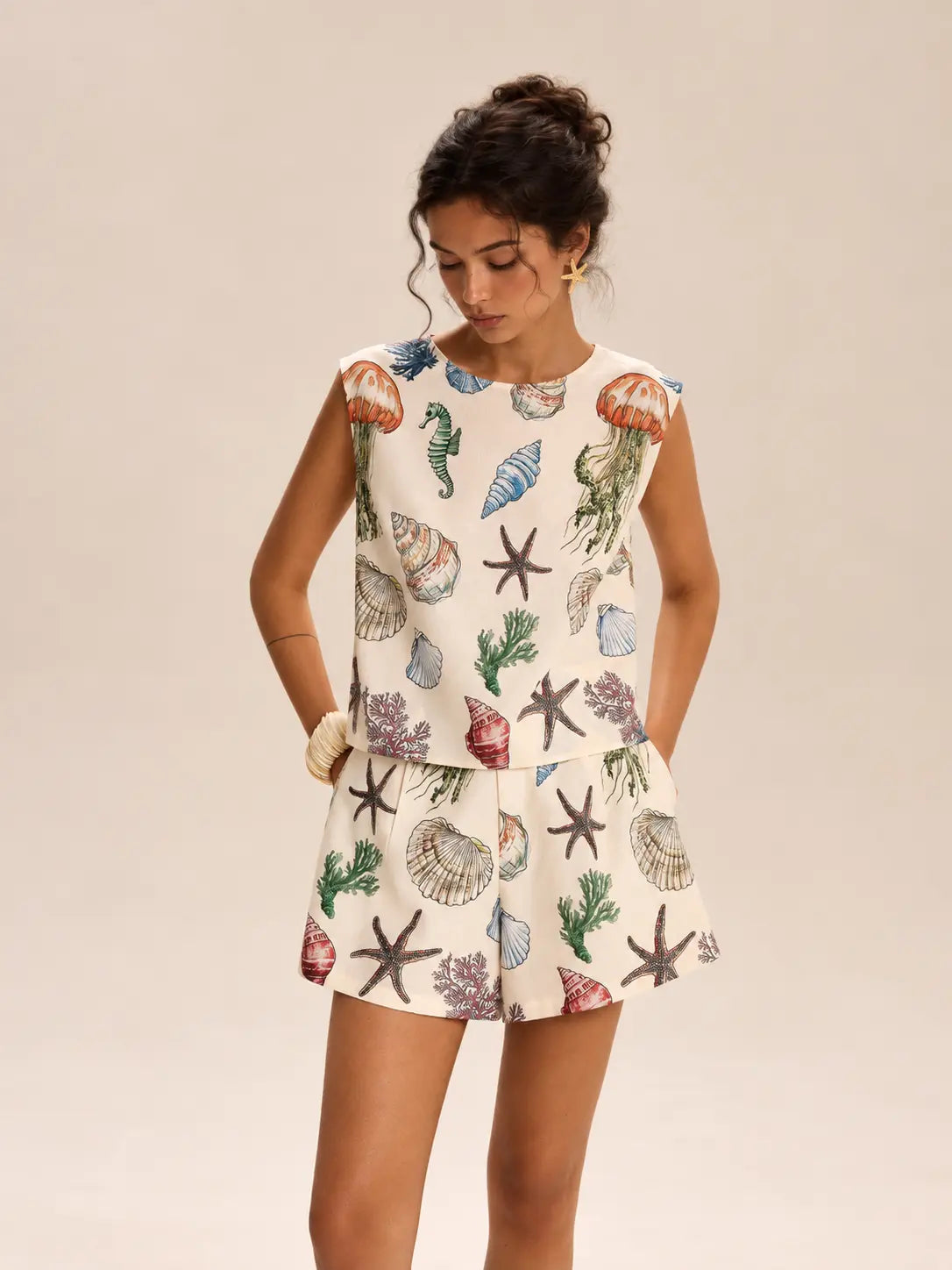 Shell Print Shorts Set with Sleeveless Top and Sea Life Motifs