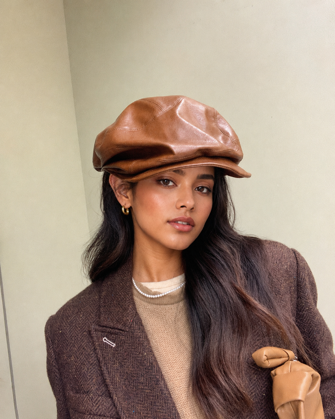 Leather womens beanie with short brim crown