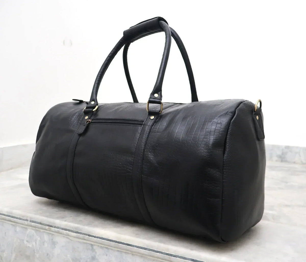 Leather Weekender Bag for Men with Shoe Compartment and Shoulder Strap
